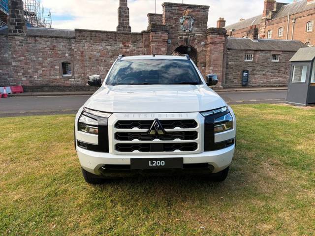 2026 Mitsubishi L200 2.4 Bi-Turbo D Barbarian D/Cab Pick Up 4WD Auto